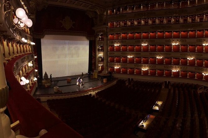 Milan Scala Theatre and Duomo Cathedral Tour - Group size and pacing: small and controlled, not rushed-chaotic