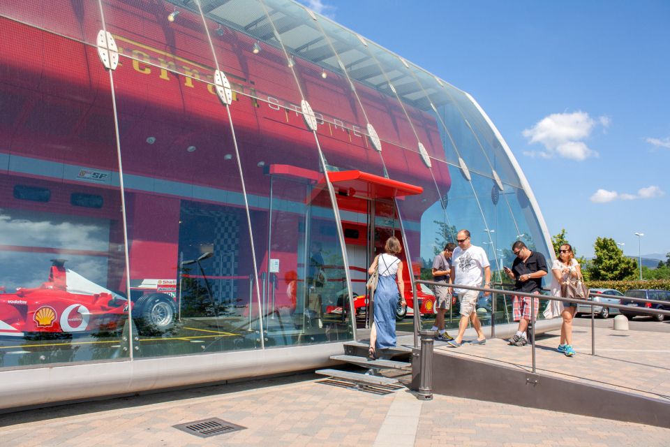 Milan: Serravalle Designer Outlet Roundtrip Bus Transfer - How to Shop Smart in 6 Hours (Without Feeling Rushed)