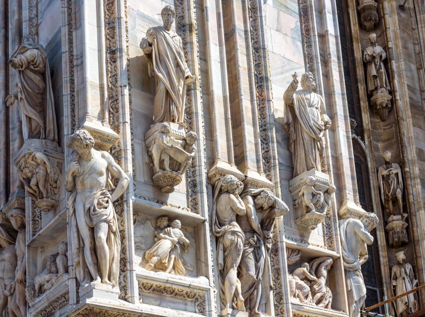 Milan: Skip-the-Line Duomo Guided Tour & Hop-on Hop-off Bus - Dress Code and Security: The One Thing to Get Right