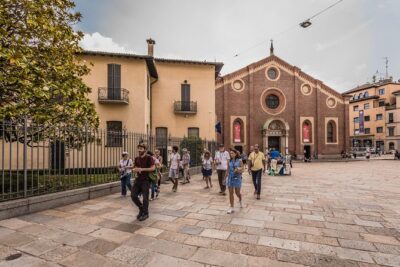 Milan Skip the Line The Last Supper and Renaissance Walking Tour - Meeting at Piazza Santa Maria delle Grazie: get oriented fast