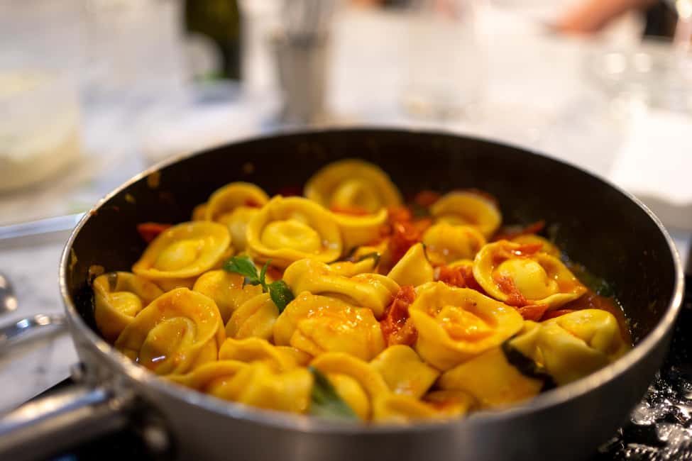 Milan: Small-group Pasta & Gelato Class with Unlimited Wine - Key points to know before you go