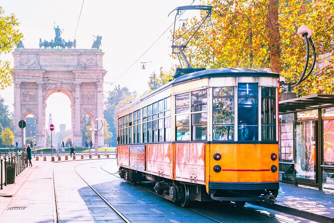 Milan : Small Group Tour Duomo and Terrazze - Meeting at La Rinascente: Easy to Find, Easy to Miss
