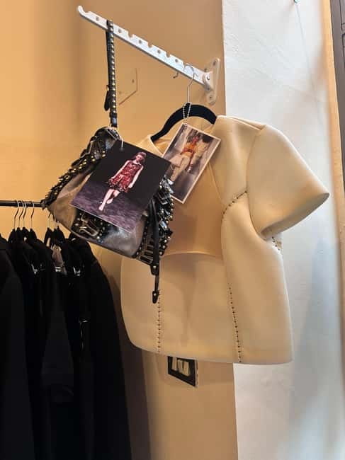 Milan: The Ultimate Vintage Shopping Guide - Antique furniture and decor: shopping for home without overthinking it