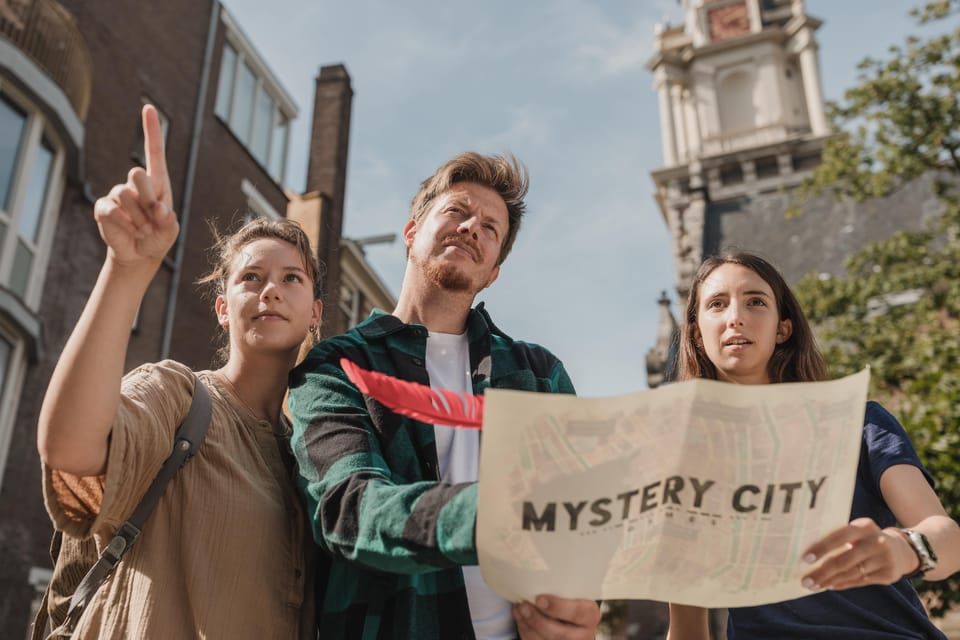 Milan: Treasure Hunt & Walking Tour - The Impossible Society: where the treasure hunt starts