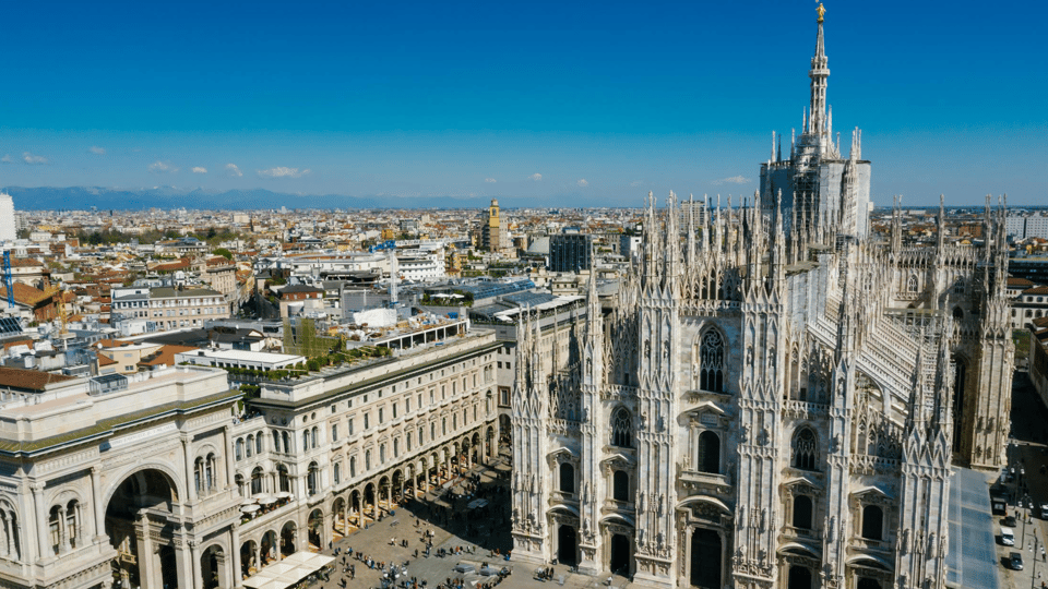 Milano City Escape: "The tenant of the Duomo" - Customer support and family-friendly momentum
