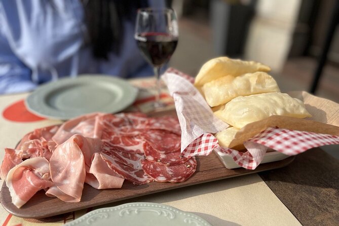 Milan's Authentic Street Food tour: A Gourmet Experience - Milan’s street food tour is really a neighborhood tour with snacks