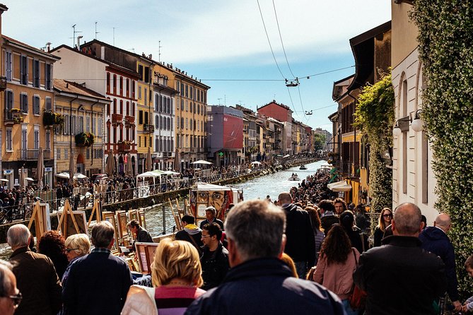 Off the Beaten Track in Milan: Private City Tour - Guide Style: The Difference Between a Good Tour and a Great One