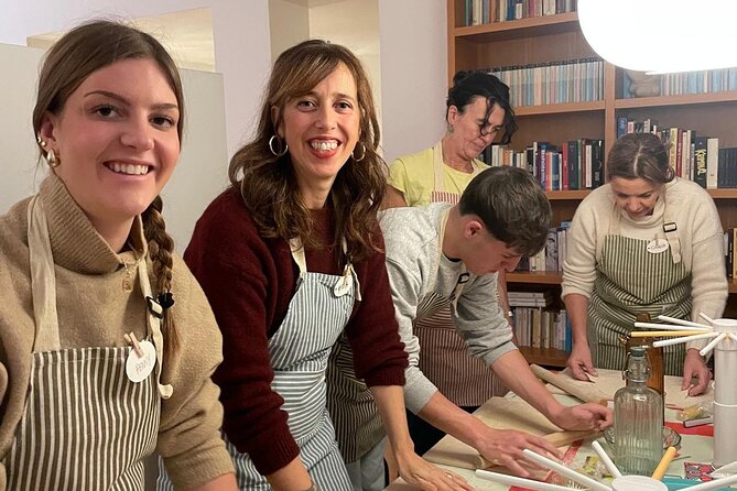 Pasta and Tiramisu join our cooking class - Key highlights at a glance