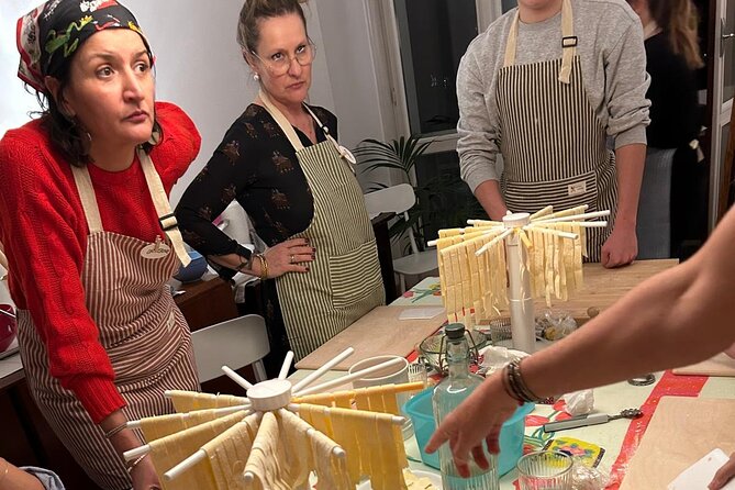 Pasta and Tiramisu join our cooking class - Food, allergies, and the cat in the apartment