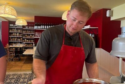Premium Pizza Making Class at a Pizzeria in Como - The staglio moment: why the technique is the point