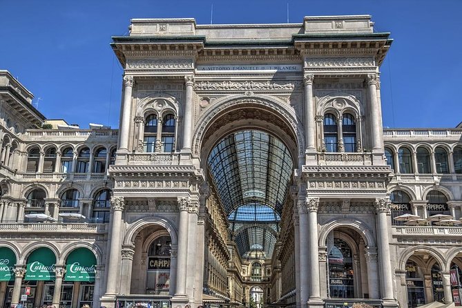 Private 4-Hour Walking Tour of Milan with private official tour guide - Piazza Mercanti: A Clean Finish in Modern Milan Energy