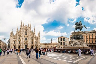 Private Luxury day Transfer from Linate Airport to Milan - What meeting your driver at Linate feels like