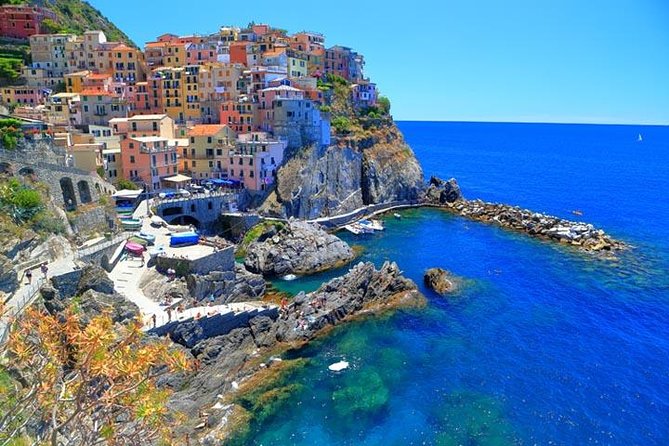Private Tour of the Cinque Terre from Milan - Stop 2: Vernazza for the Classic Postcard Edges