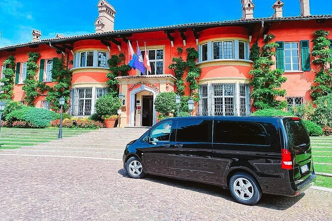 Private transfer from Como to the Lake villages and vice versa - Piazza Cavour Pickup in Como: The Start You Can Actually Find