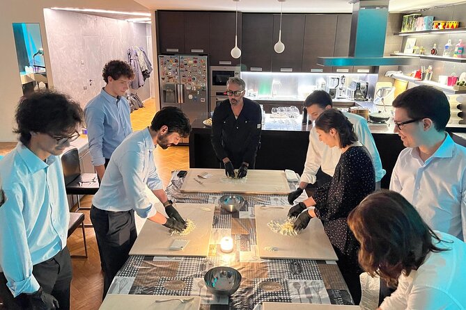 Rockin kitchen : Fresh Pasta lesson with Music Aperitif Dinner - The “dinner at the workbench” feeling: eating becomes part of the lesson