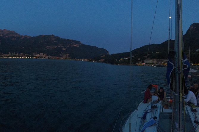Sailing at Sunset on Lake Como: How to escape from daily routine - What’s included: skipper, assistant, Prosecco, and food to share