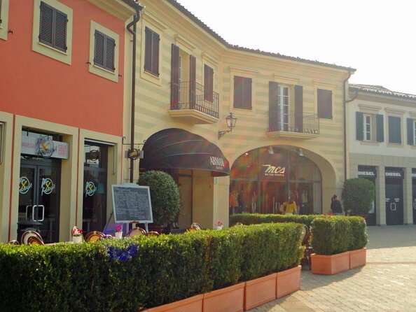 Serravalle Outlet, tour from Milan. - Key things to know before you go