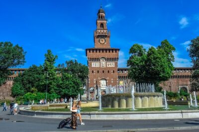 Sforza Castle guided tour - Small Group -Skip-the-line - Getting oriented at Piazza Castello (and why timing matters)