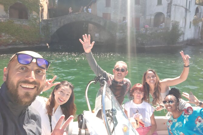 Shared Subacco Lake Como Boat Tour for 3 Hours - The first stretch: Como shoreline to Cernobbio and Moltrasio villas