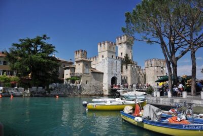 Sirmione & Verona, Lake Garda, tour from Milan - Sirmione Medieval Streets: Centro Storico With Ticket-Included Highlights