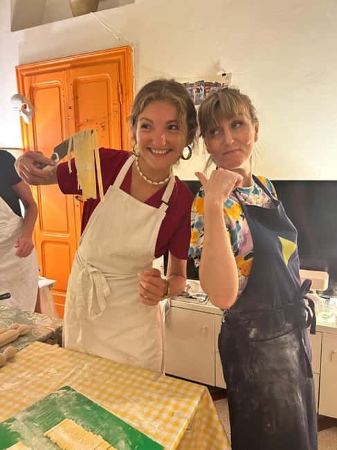 Small Group Cozy Cooking Class in a Typical Milanese Home - Language options and communication in the kitchen