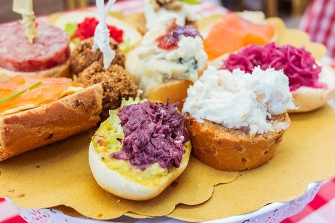 The art of the Italian Aperitivo with a local: Learn & Enjoy in Milan - Who this Milan aperitivo lesson suits best