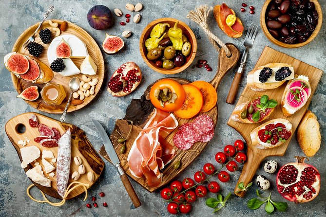 The art of the Italian Aperitivo with a local: Learn & Enjoy in Milan - The 2-hour plan: prep, pair, and eat five Lombardy nibbles