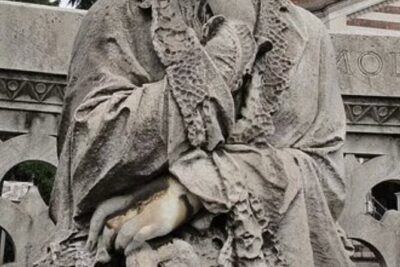The Monumental Cemetery of Milan: Discover the Unexpected - What You’ll Actually See in the Monumental Cemetery