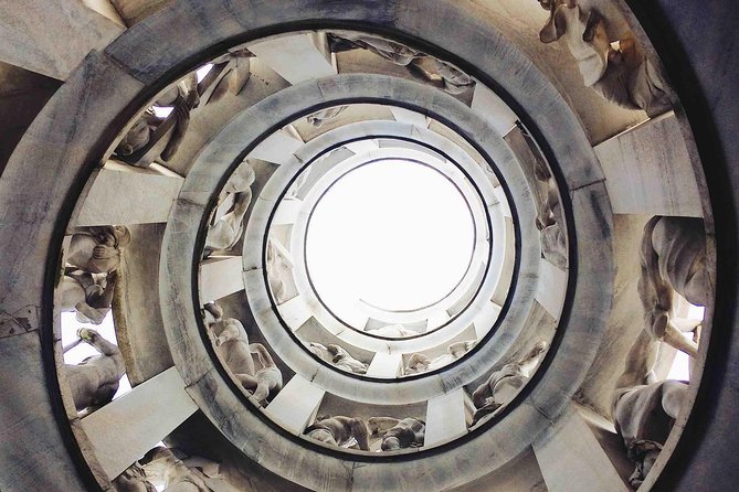 The Monumental Cemetery of Milan guided experience - Key things you’ll notice on this tour