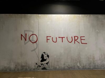 THE WORLD OF BANKSY. THE IMMERSIVE EXPERIENCE - MILANO VARESINA 204 - The video section: a practical way to understand what you’re seeing