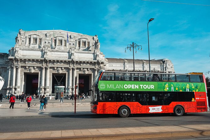 Tour of Milan by open bus, valid for 3 days - Open-Top Double-Decker Views (Even When the Weather Turns)