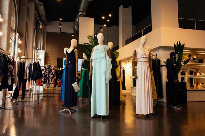 Treasures of Milan: Fashion and Design Private Tour - Via Monte Napoleone: the designer-power strip (Armani and Ferragamo)