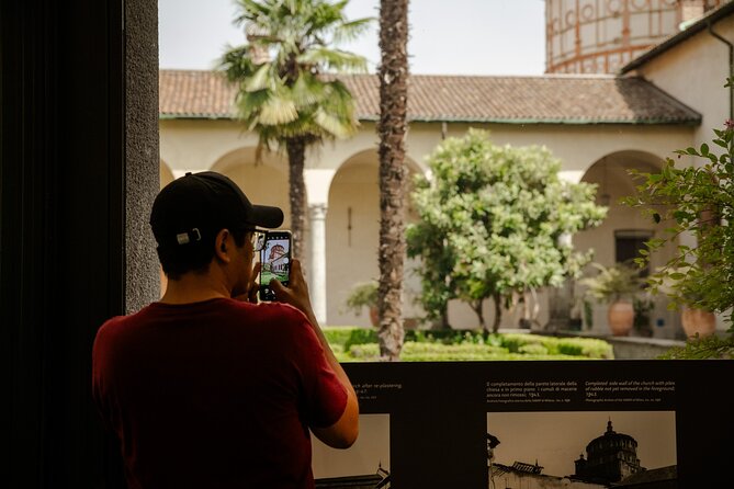 Unveil the Masterpiece: Guided Tour of Da Vinci's Last Supper - Hearing your guide: headsets make a real difference