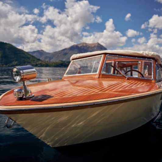 Varenna: Shared Sunset Boat Tour with a Prosecco Aperitif - Audio guide pacing: you read the shoreline as you go