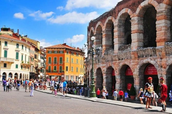Verona and Lake Garda Day Trip from Milan - Comfort, Group Size, and Guides: The Human Factor