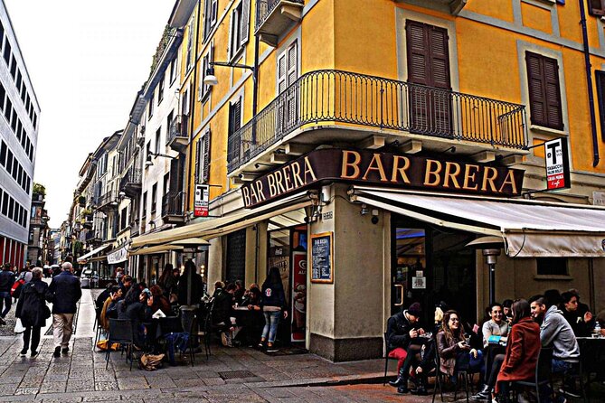 Welcome to Milan: Private Tour of Highlights and Hidden Gems - Mobile ticket, easy start, and how to time your Milan day