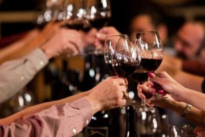 Wine Class and Tasting in Milan - Semi Private tour - The Tasting Flow: Four Italian Wines Plus Cheese and Charcuterie
