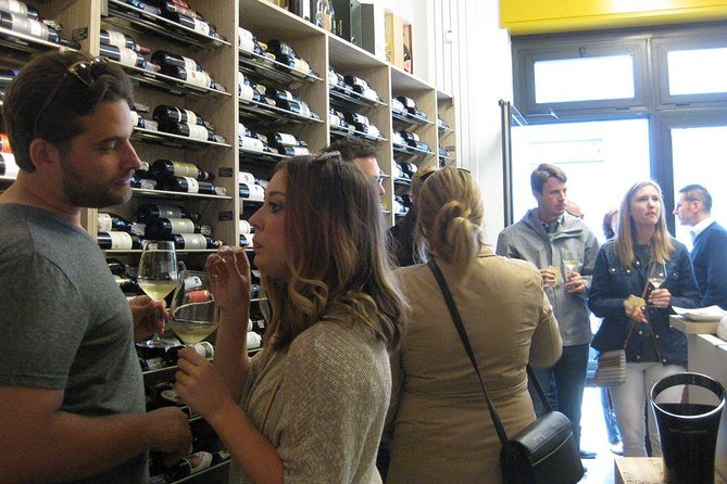 Wine Class and Tasting in Milan - Semi Private tour - The Milan Setting and the Semi-Private Advantage